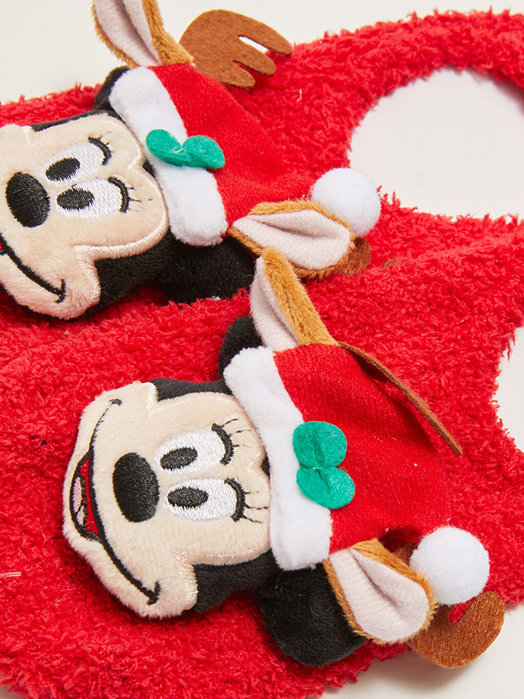 Kırmızı 3D Mickey Mouse Figürlü Kaydırmaz Taban Kadın Ev Çorabı-2