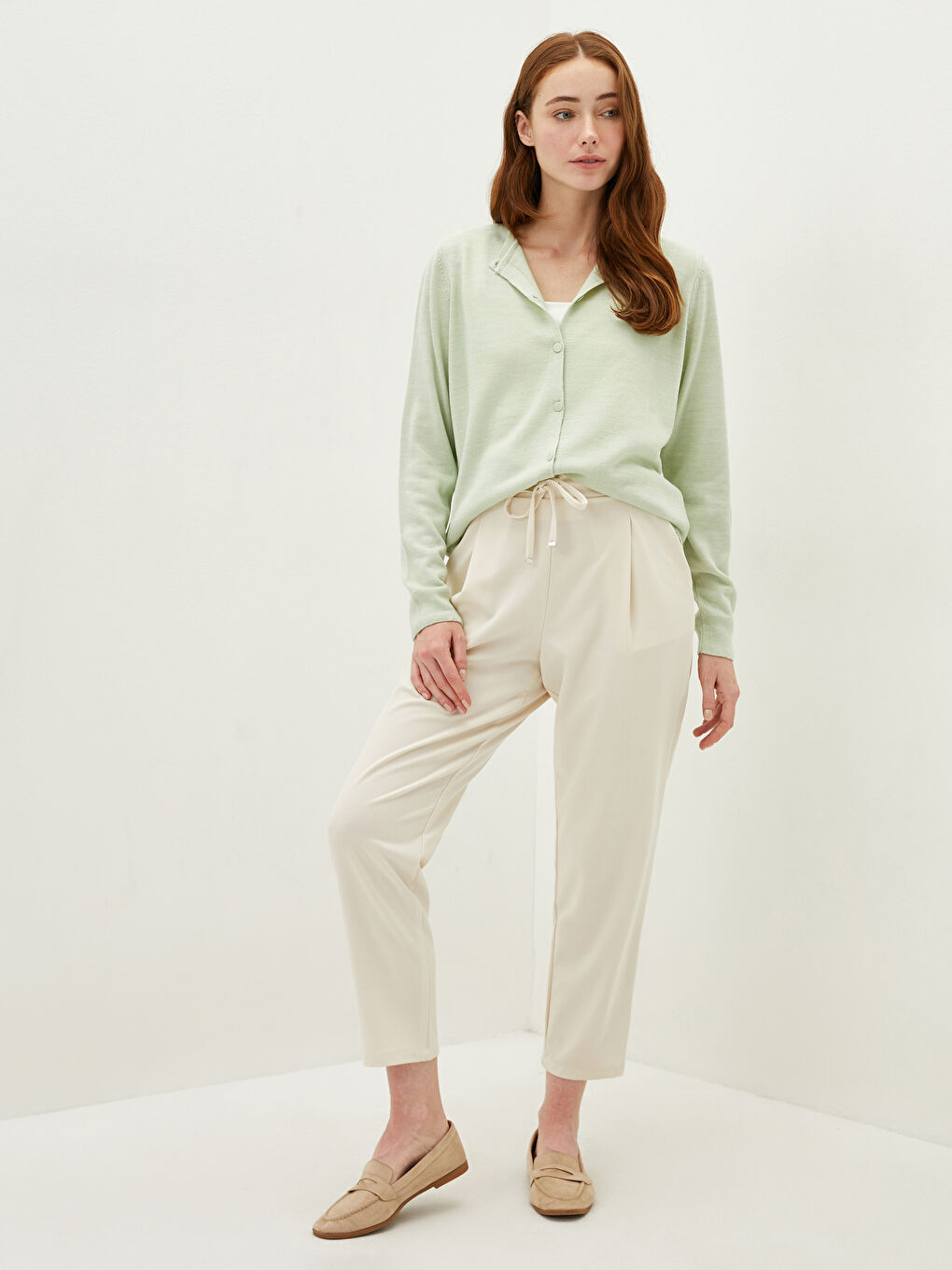 Bej Beli Lastikli Düz Cep Detaylı Kadın Pantolon-2