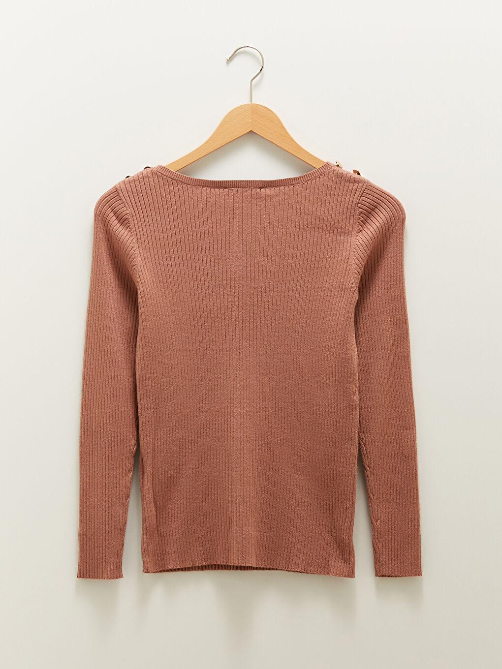 Женский трикотажный свитер с вырезом лодочкой и длинными рукавами-8