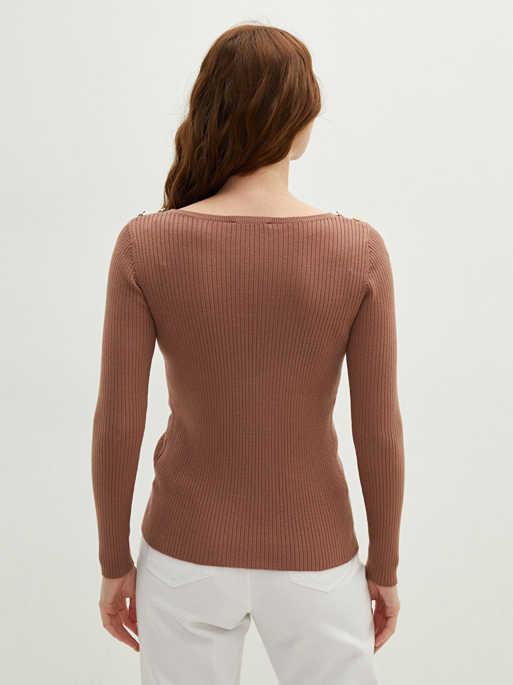 Женский трикотажный свитер с вырезом лодочкой и длинными рукавами-6