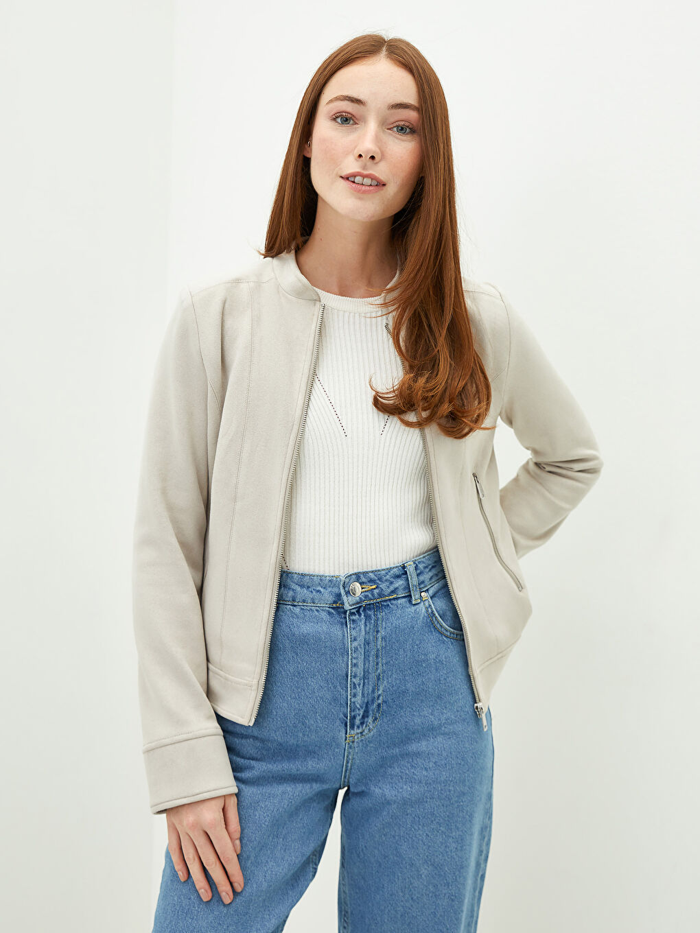 Bej Dik Yaka Düz Uzun Kollu Kadın Fermuarlı Ceket-1