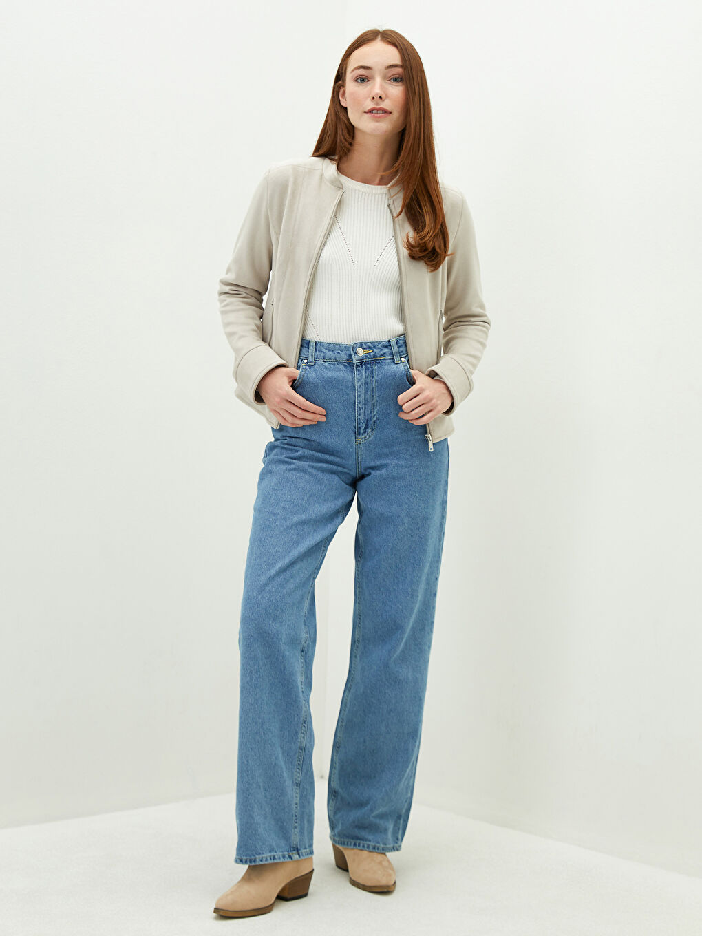 Bej Dik Yaka Düz Uzun Kollu Kadın Fermuarlı Ceket-3