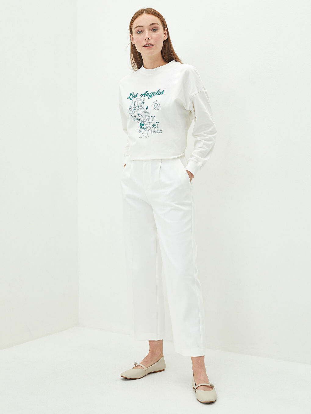 Standard Fit Regular Pocket Detailed Women's Trousers-1