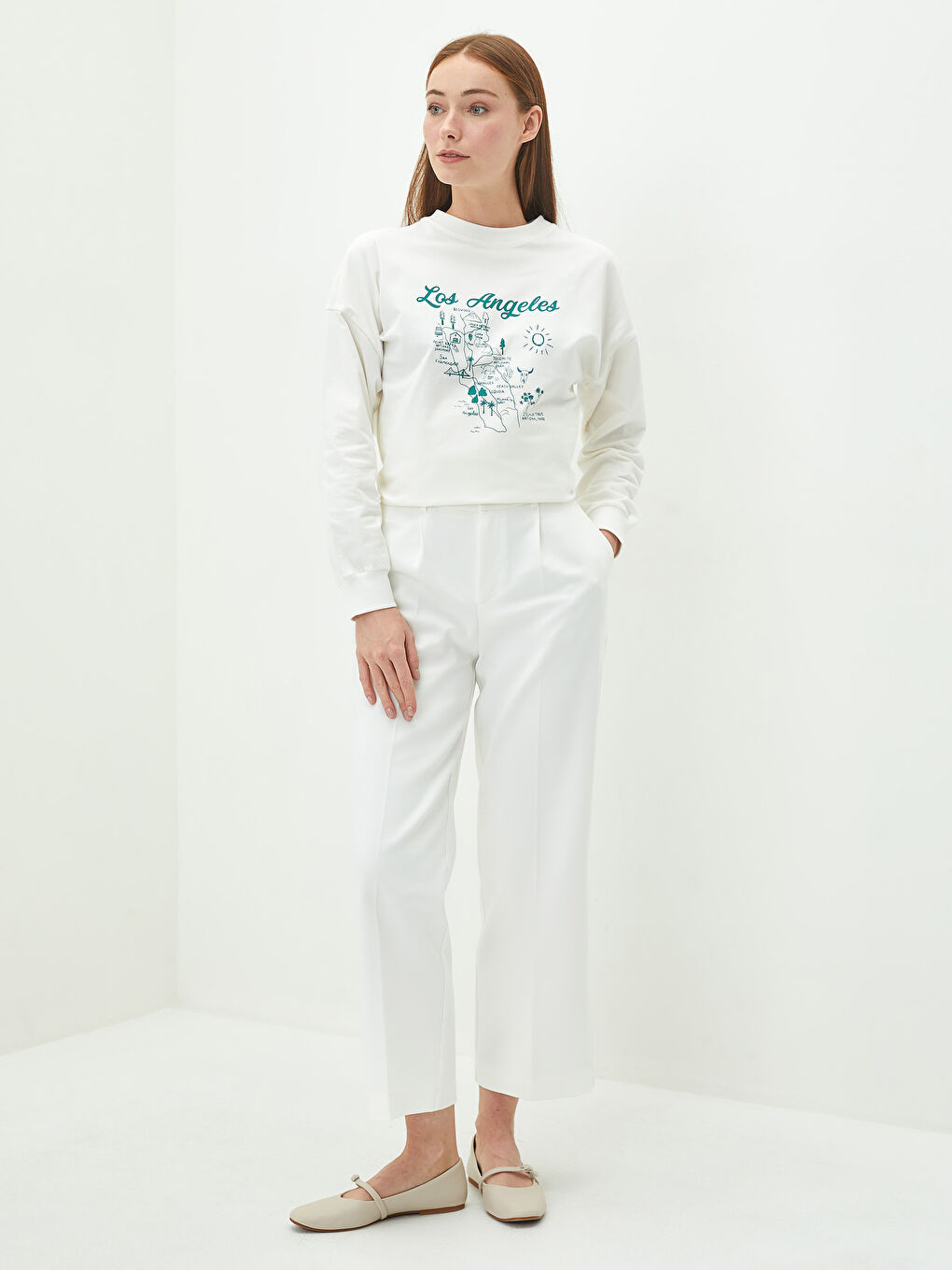 Standard Fit Regular Pocket Detailed Women's Trousers-2