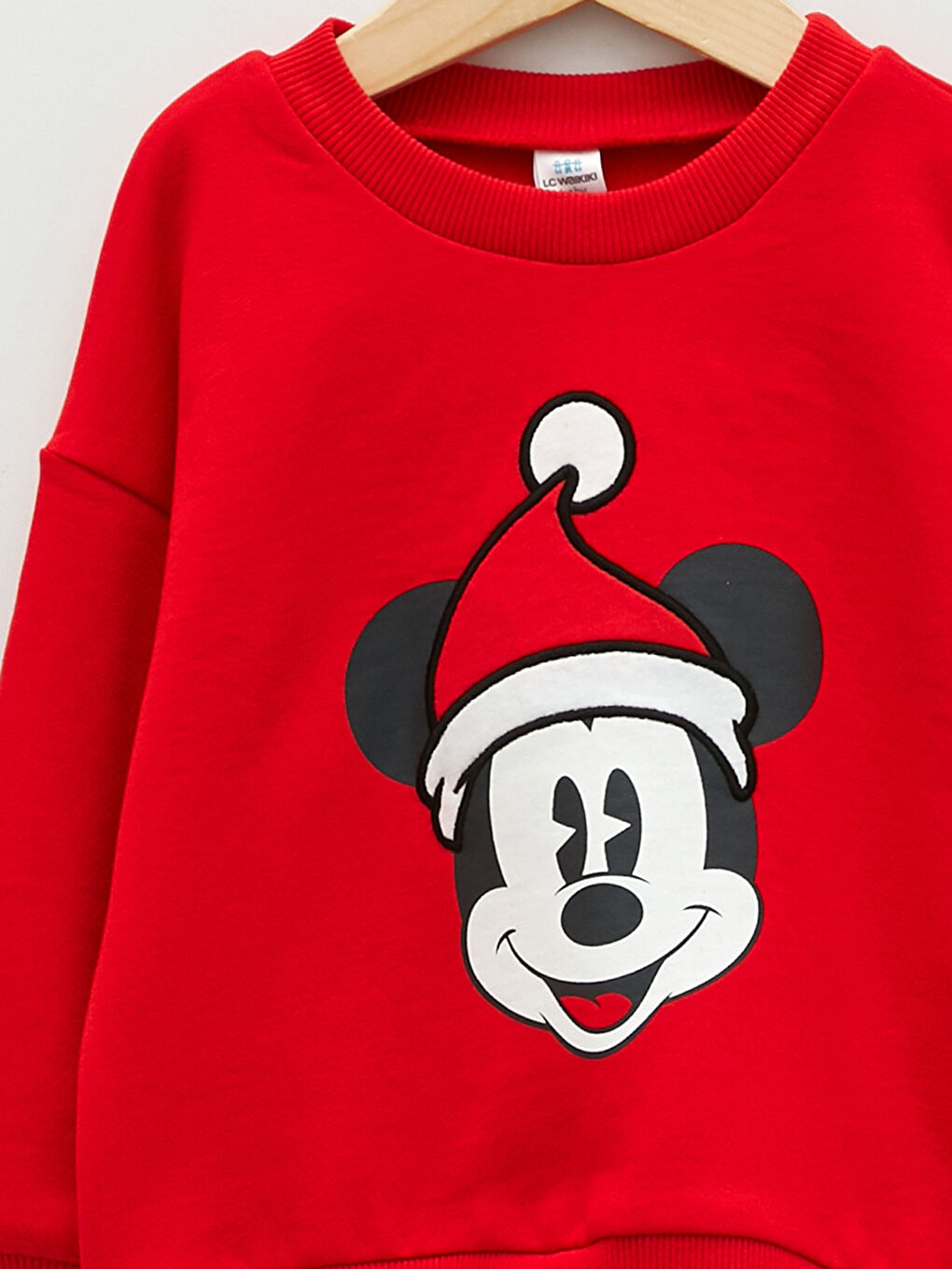LCW baby Crew Neck Long Sleeve Christmas Themed Mickey Mouse Printed Baby Boy Sweatshirt -W1EE58Z1-HBH