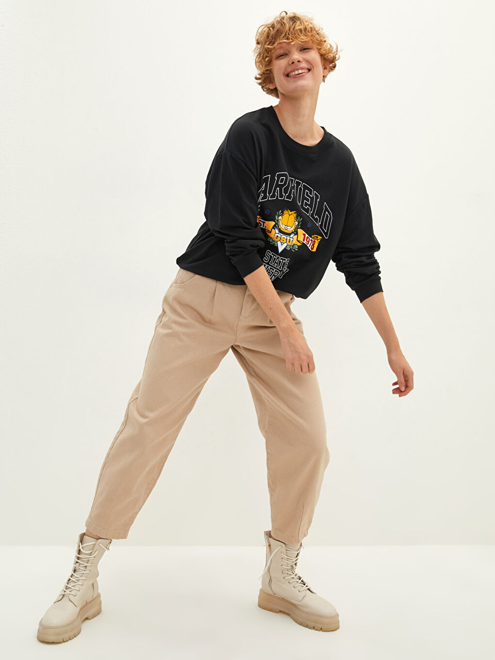 Свитшот с круглым вырезом, с принтом Гарфилда, с длинным рукавом для женщин-2