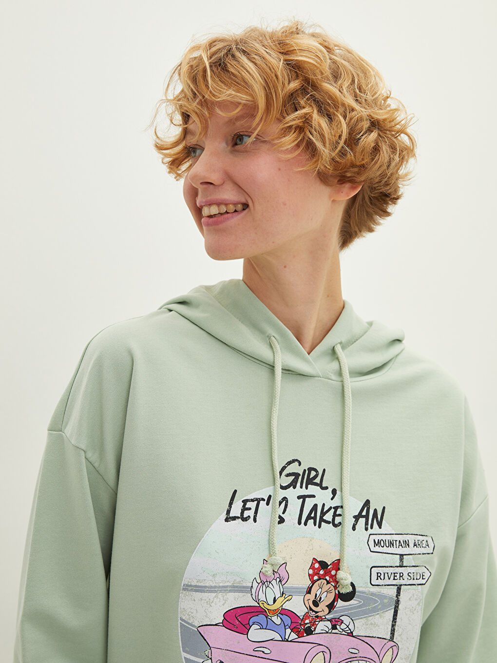 әйелдерге арналған минни маус принтті ұзын жең капюшонды худи-1