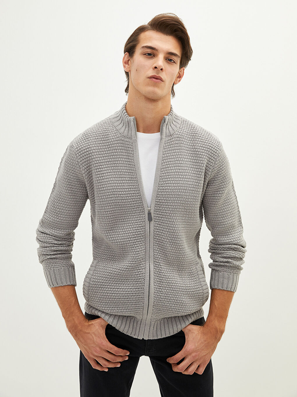 Cardigan en Tricot à Manches Longues avec Col Roulé pour Hommes de Coupe Standard
