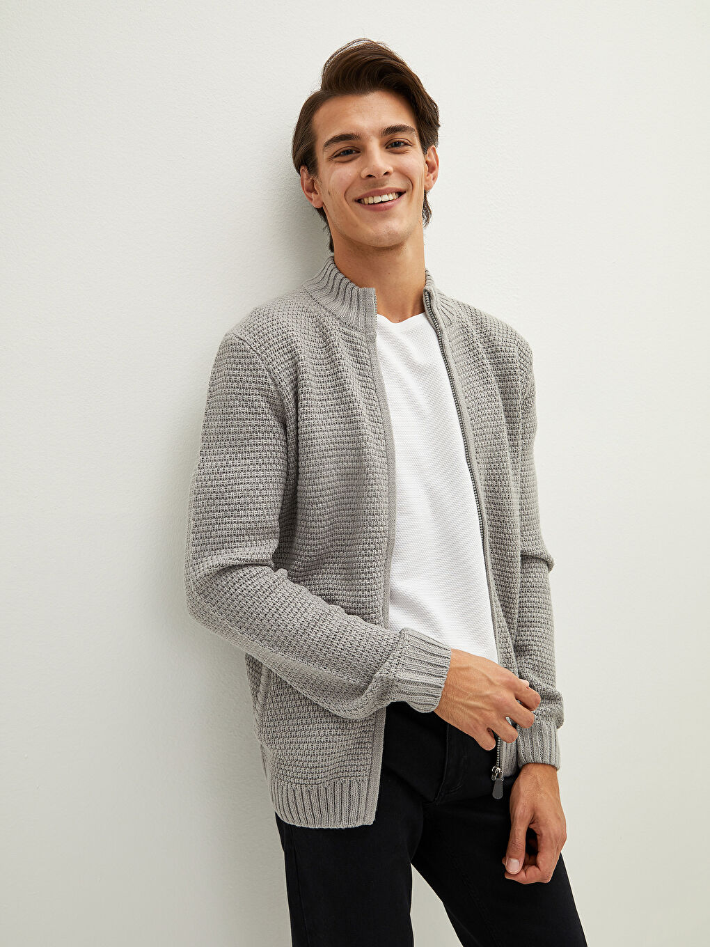 Cardigan en Tricot à Manches Longues avec Col Roulé pour Hommes de Coupe Standard-2