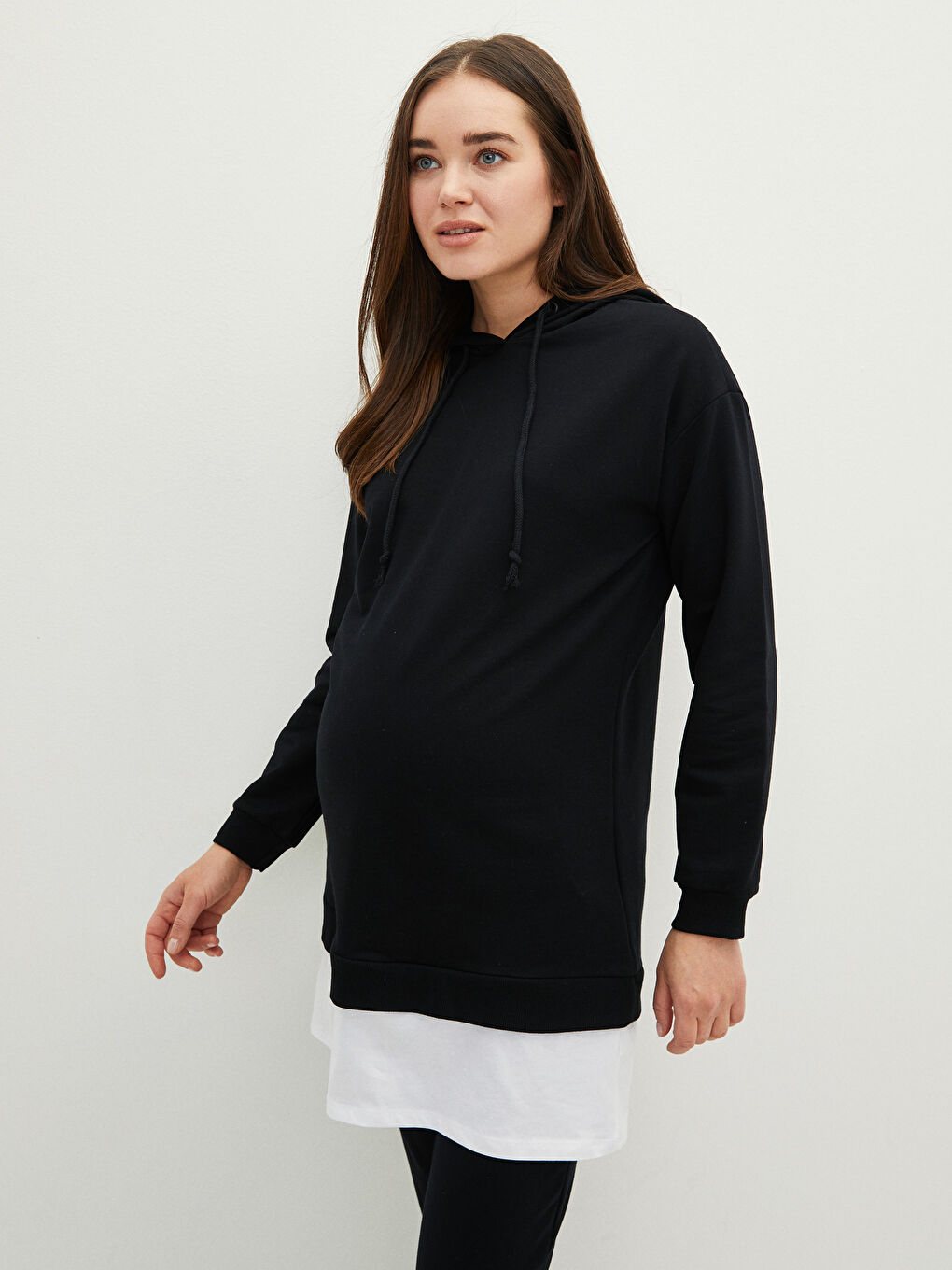 LCWAIKIKI Maternity Yeni Siyah Kapüşonlu Düz Uzun Kollu Hamile Sweatshirt Tunik - 2