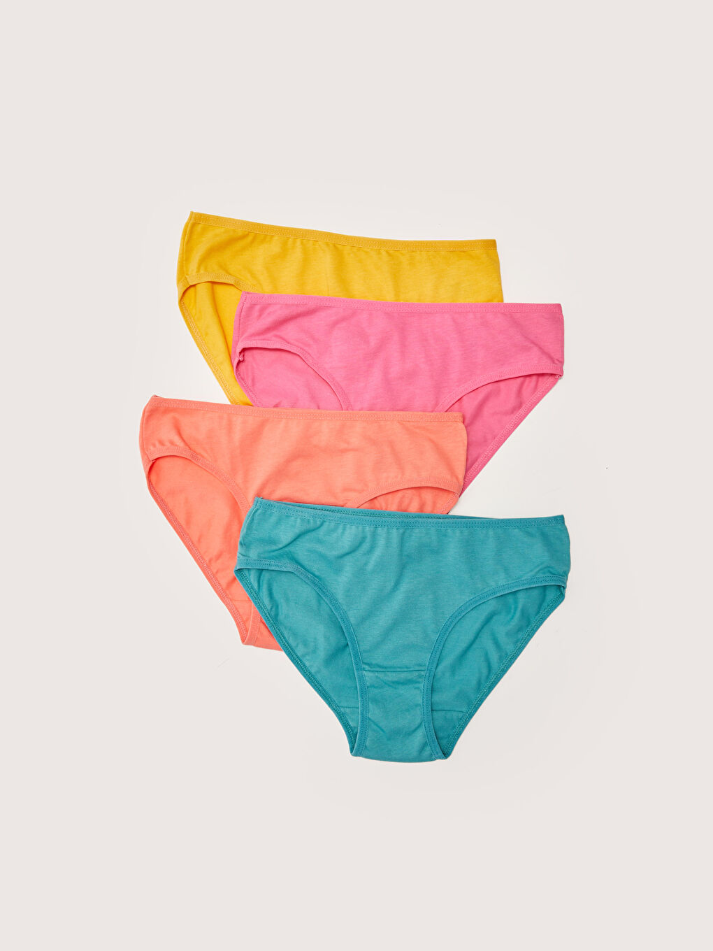 Basic Girl Briefs 4 Pieces
