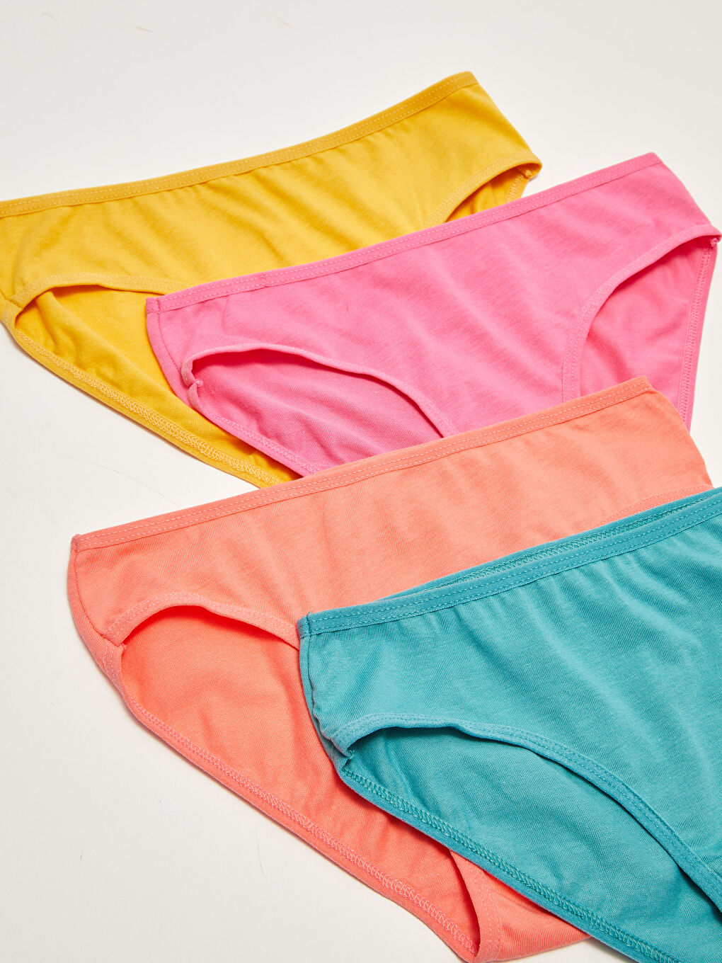 Basic Girl Briefs 4 Pieces-1