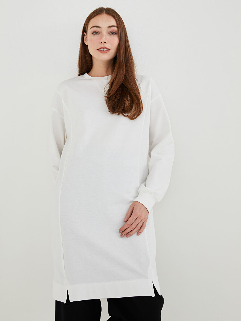 Crew Neck Label Printed Long Sleeve Women's Sweatshirt Tunic