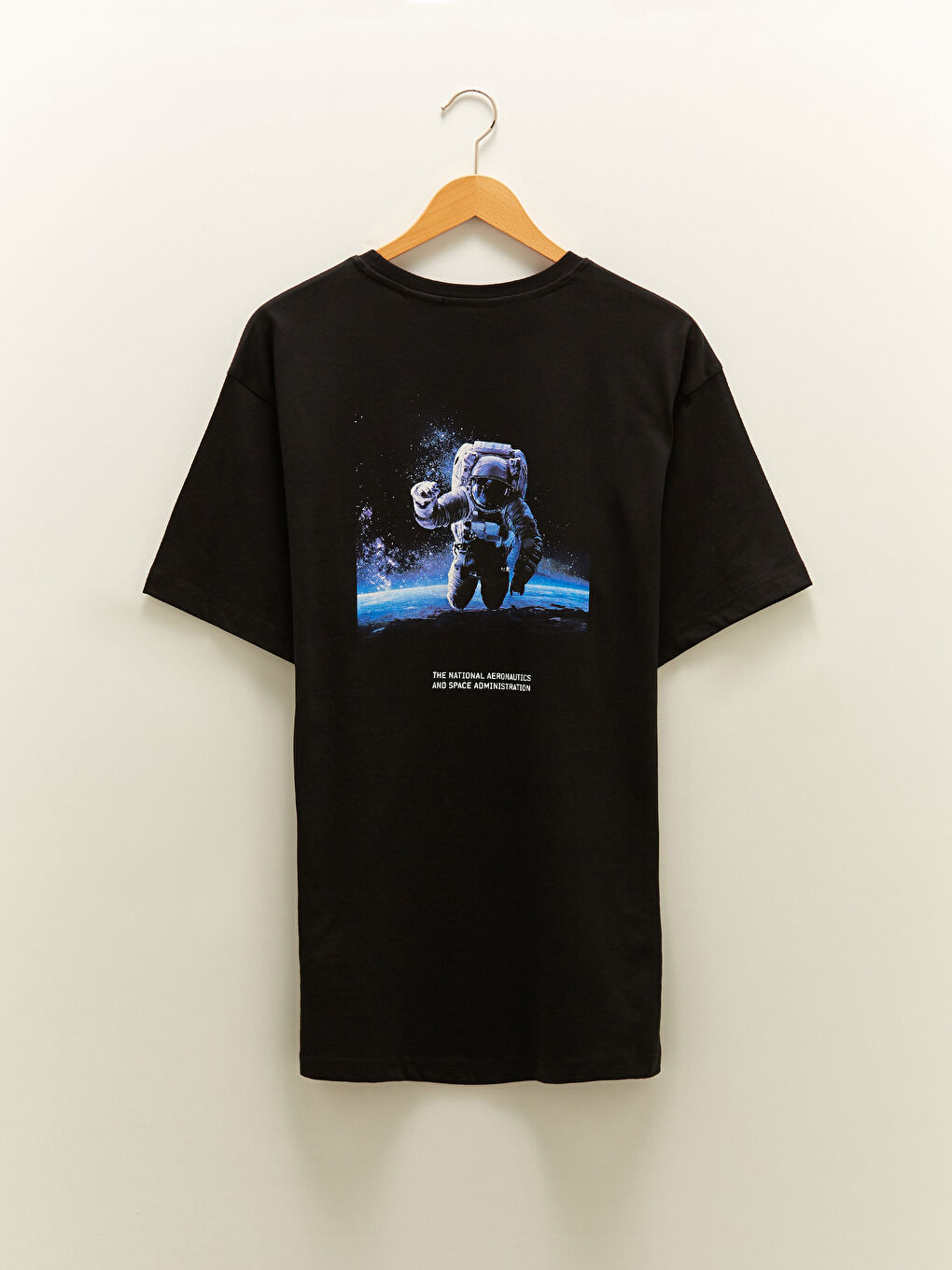 Siyah Bisiklet Yaka Kısa Kollu Nasa Baskılı Penye Erkek Tişört-7