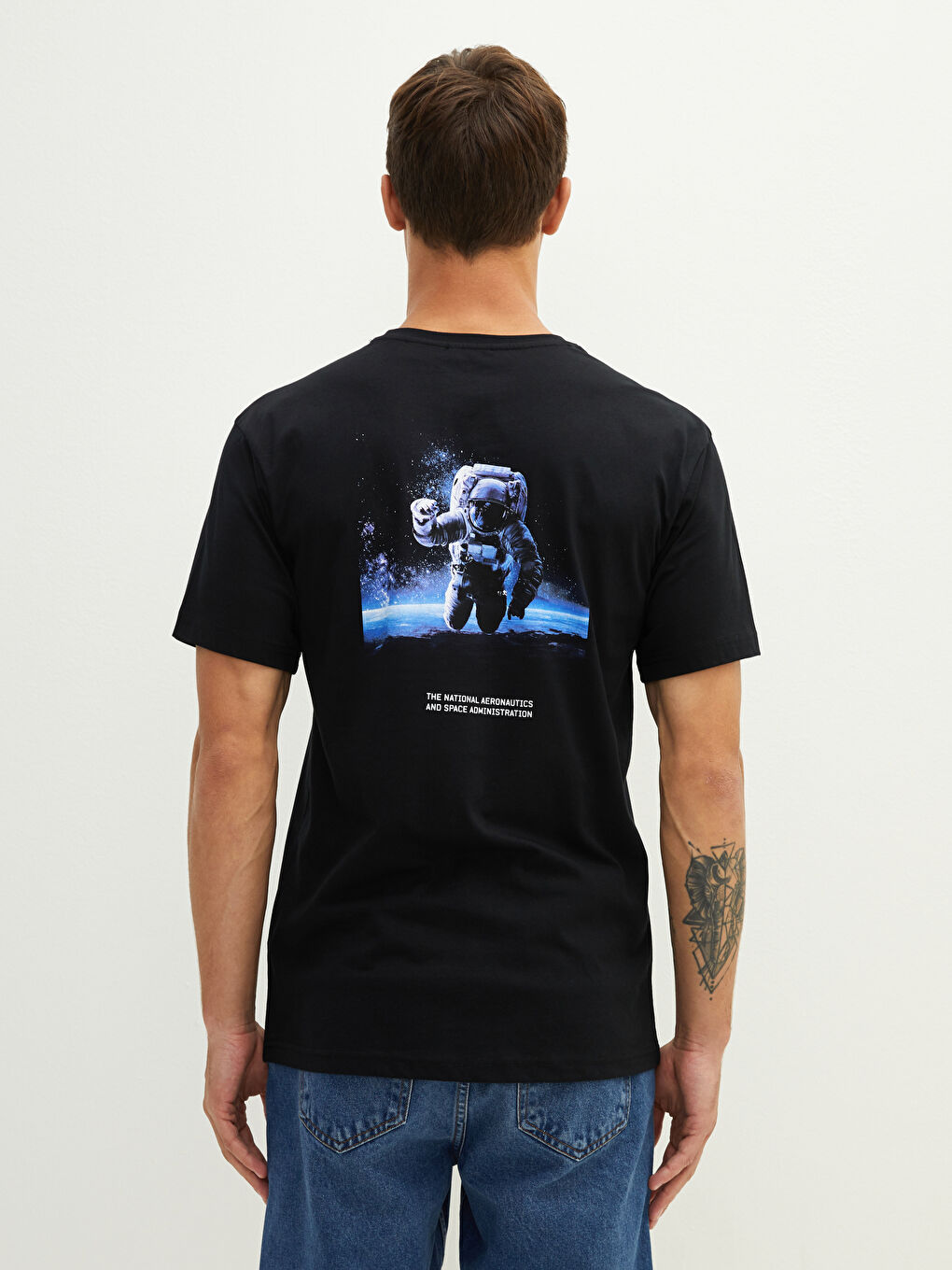 Siyah Bisiklet Yaka Kısa Kollu Nasa Baskılı Penye Erkek Tişört-5