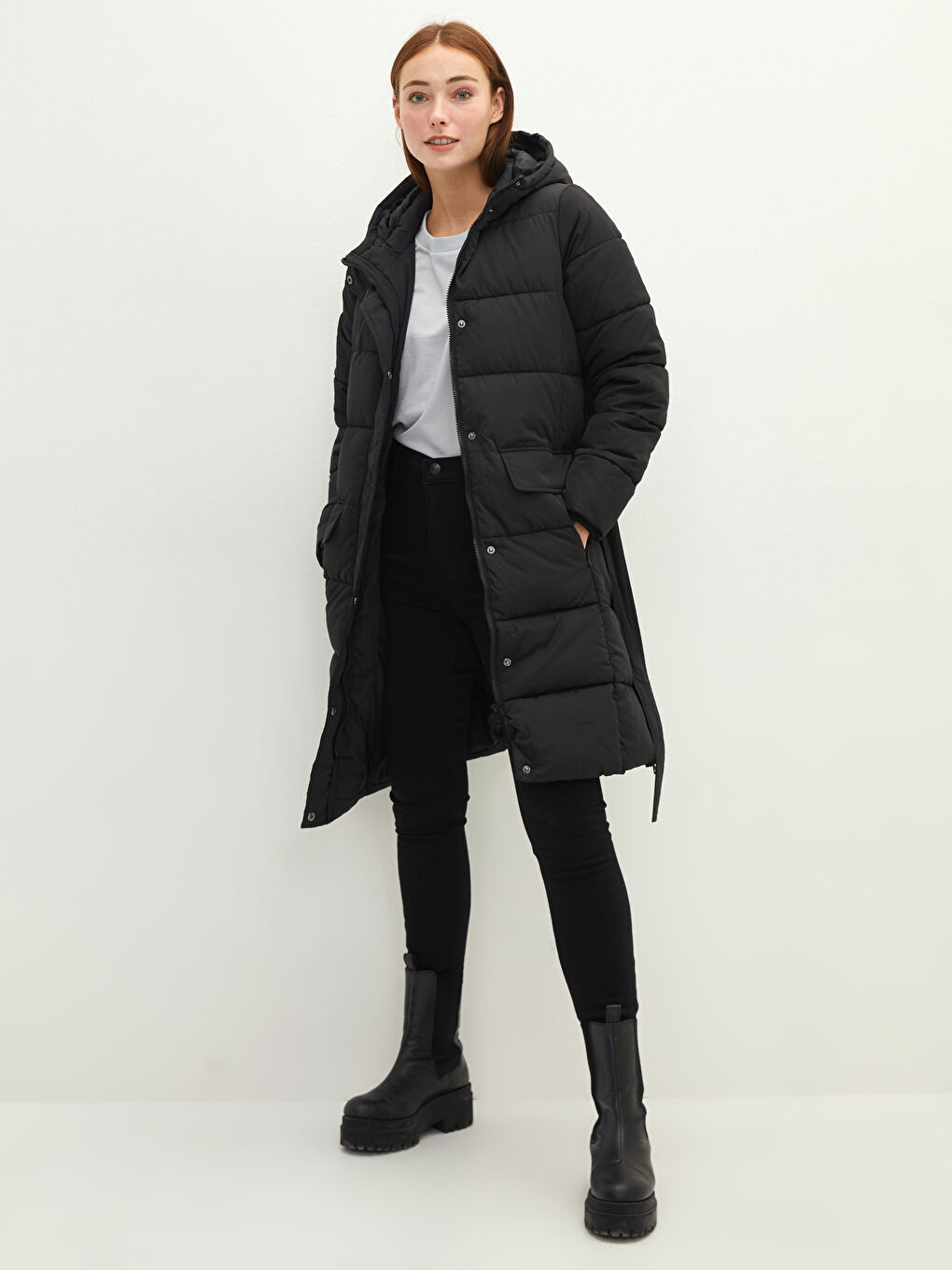 LCWAIKIKI Classic Hooded Plain Pocket Detailed Long Sleeve Thick Women's Down Jacket -W1EK31Z8-CVL