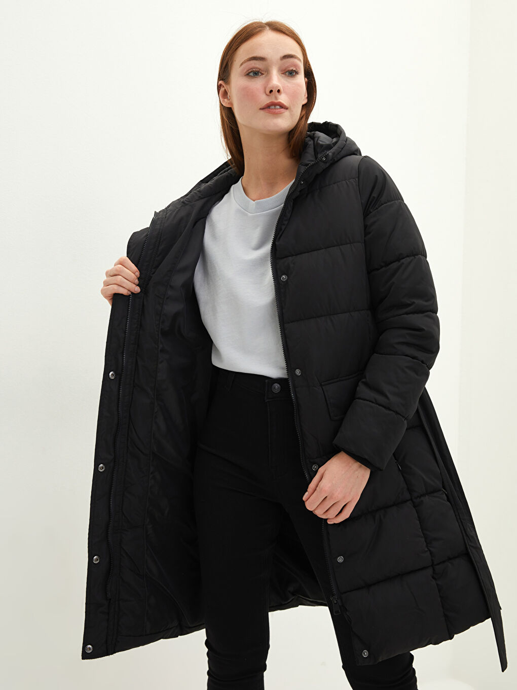 LCWAIKIKI Classic Hooded Plain Pocket Detailed Long Sleeve Thick Women's Down Jacket -W1EK31Z8-CVL
