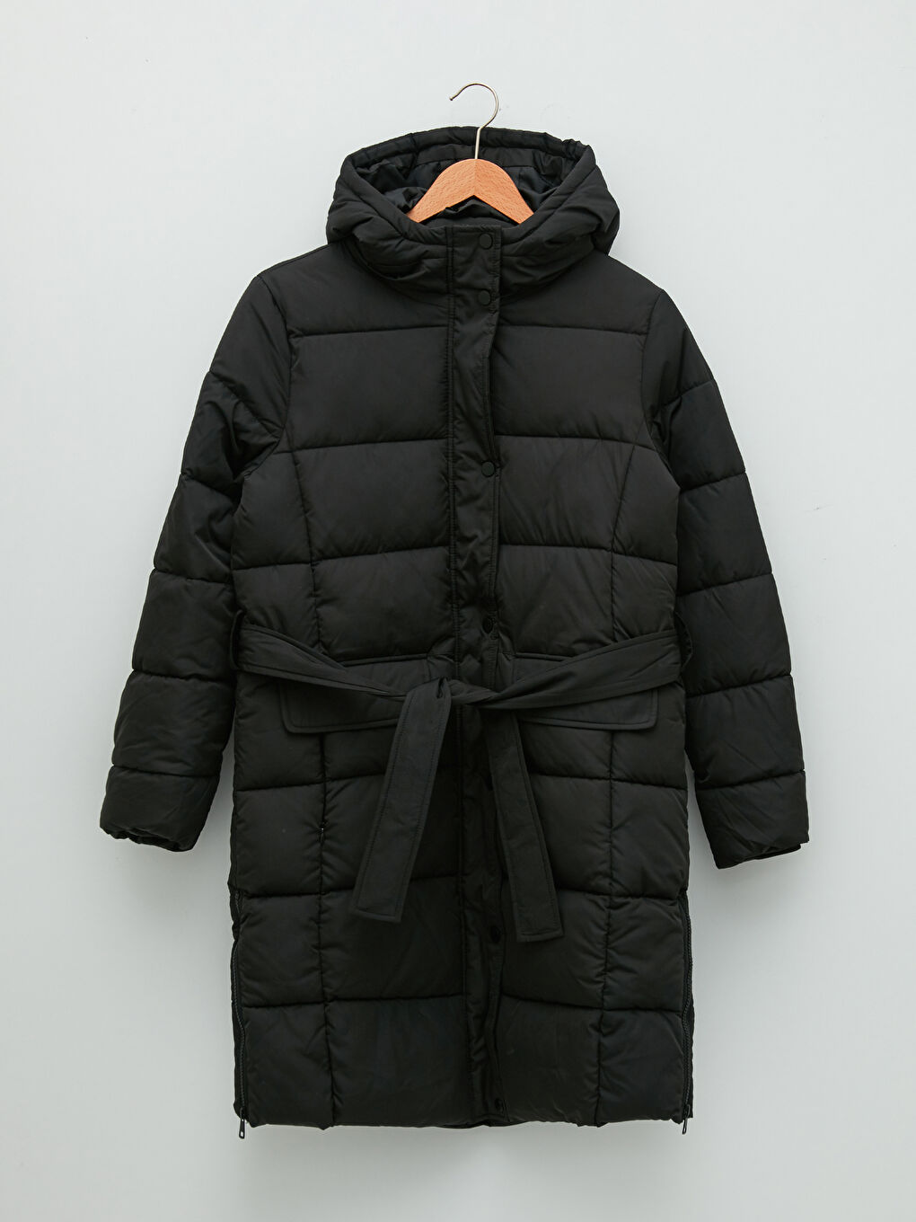 LCWAIKIKI Classic Hooded Plain Pocket Detailed Long Sleeve Thick Women's Down Jacket -W1EK31Z8-CVL