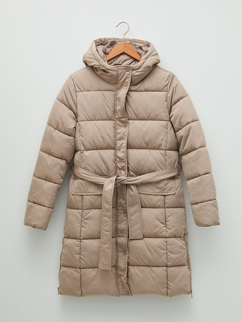 Әйелдерге арналған капюшонды өрнексіз қалталы ұзын жең қалың пуховик пальто-5