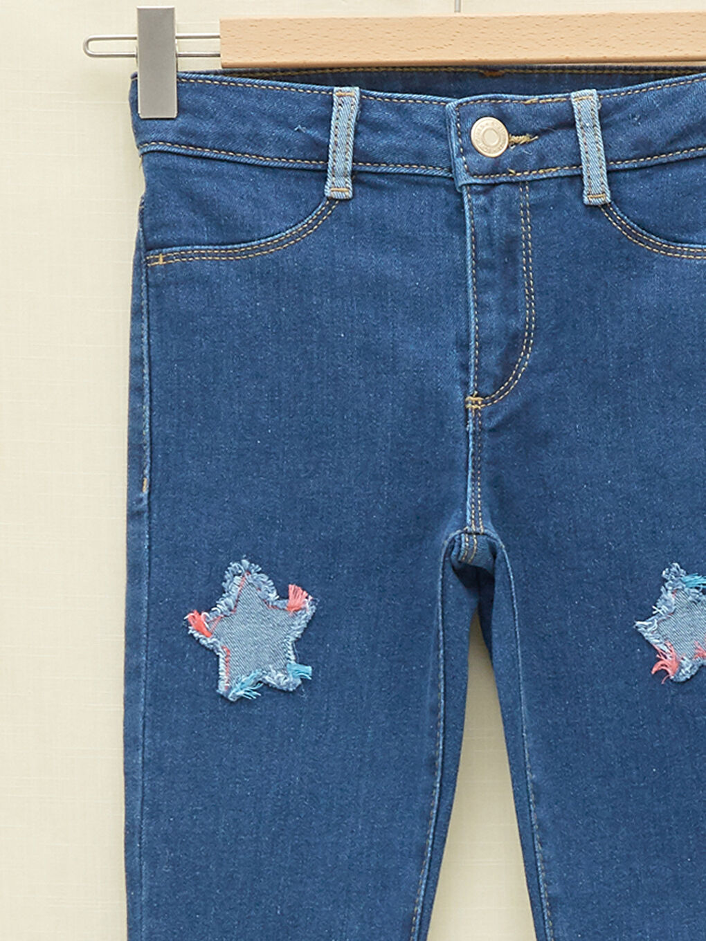 Скинни фит кестеленген детальді қыздар джинсы-2