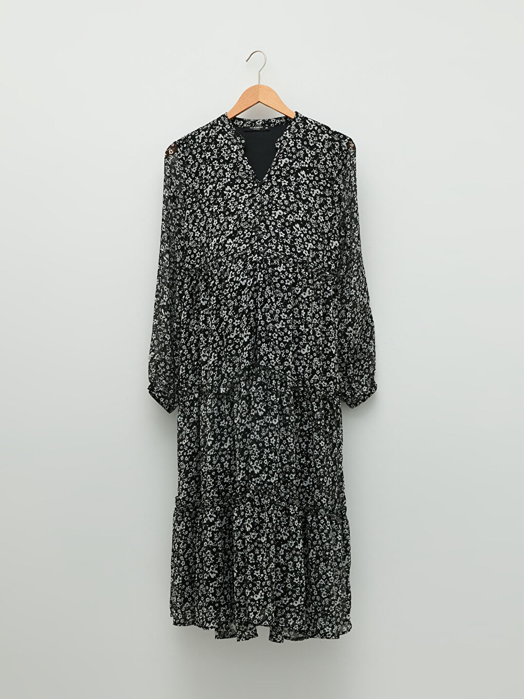 LCWAIKIKI Maternity Cropped Neck Floral Long Sleeve Chiffon Maternity Dress -W1EL85Z8-LQJ