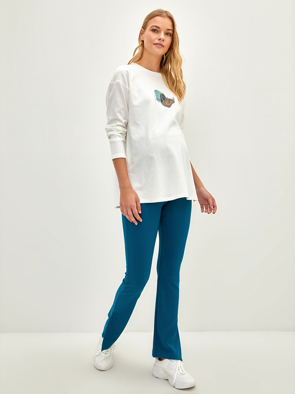 Crew Neck Printed Long Sleeve Cotton Maternity T-shirt-1