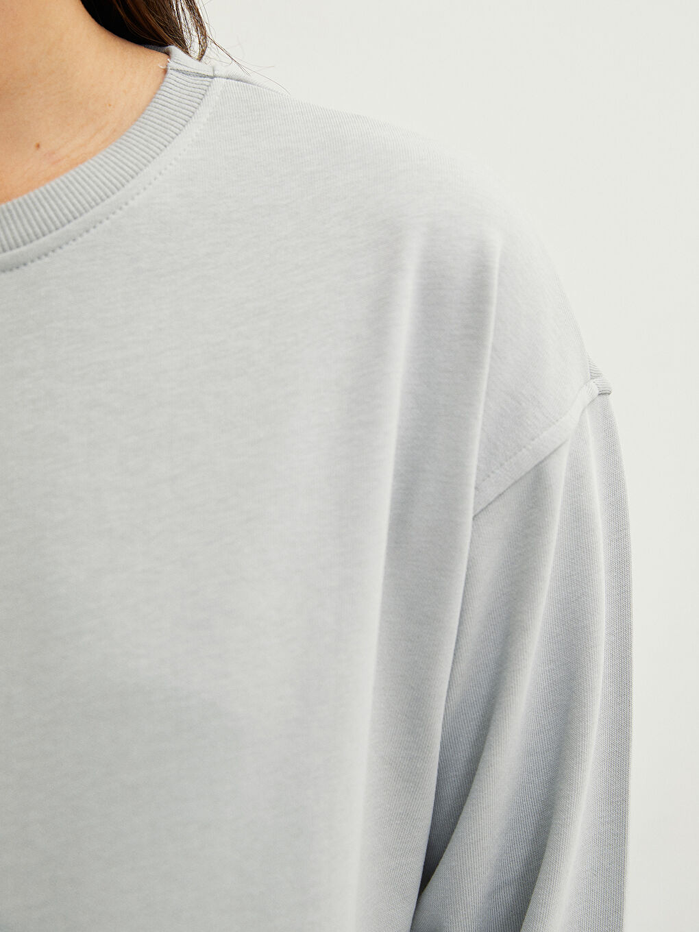 Crew Neck Plain Maternity Sweatshirt-3