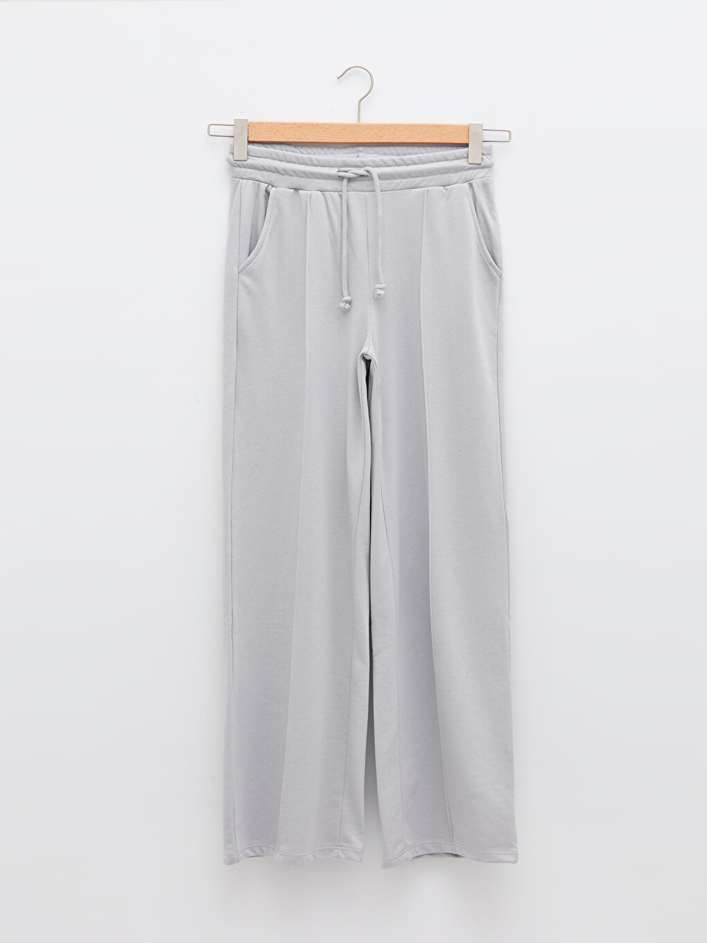 Pantalon de survêtement de maternité uni avec taille élastiquée et poches détaillées-5