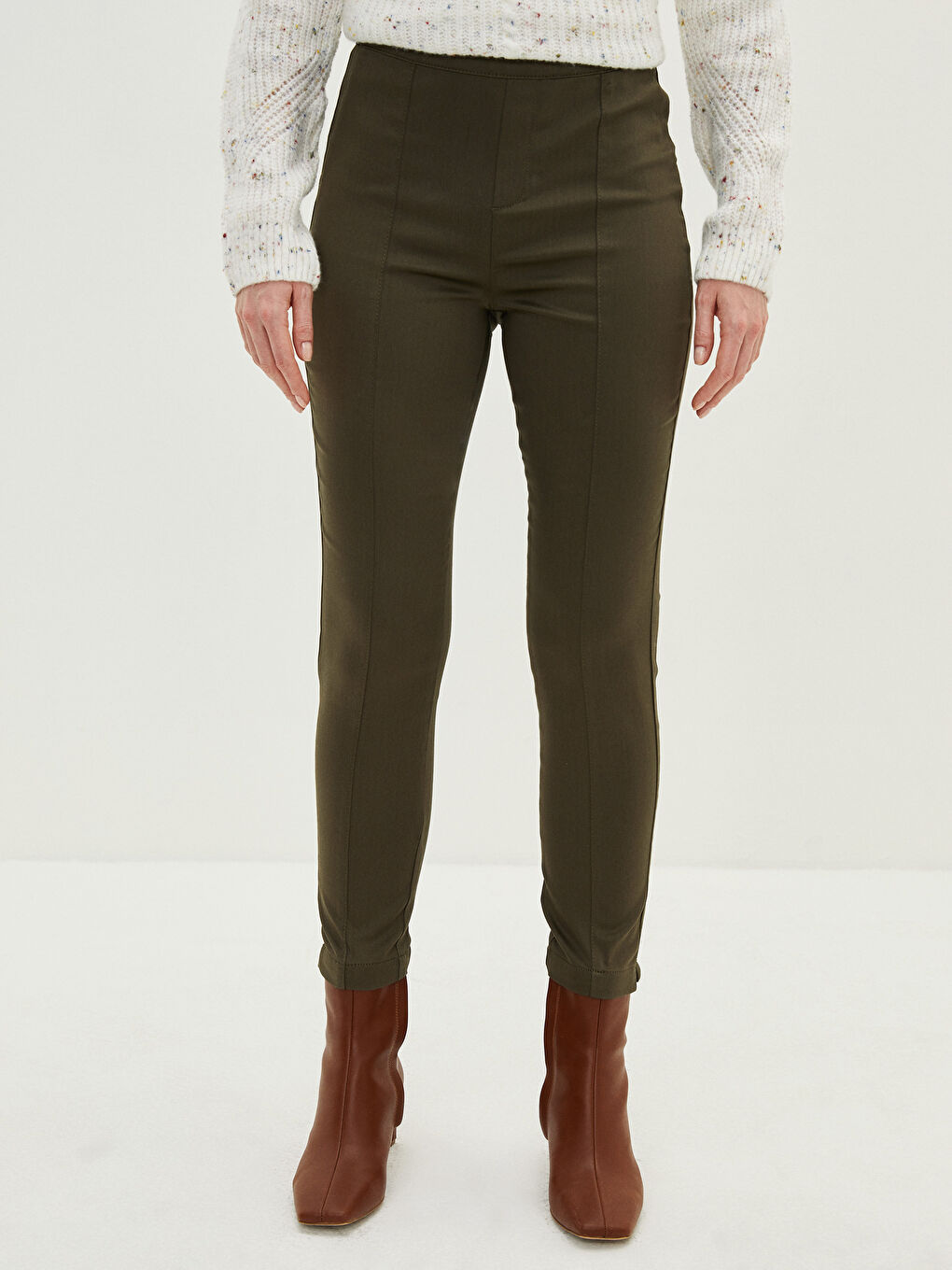 Haki Kadın Beli Lastikli Düz Havuç Pantolon-3