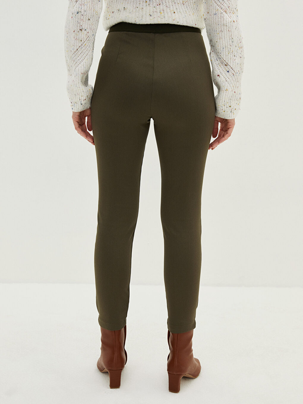 Haki Kadın Beli Lastikli Düz Havuç Pantolon-4