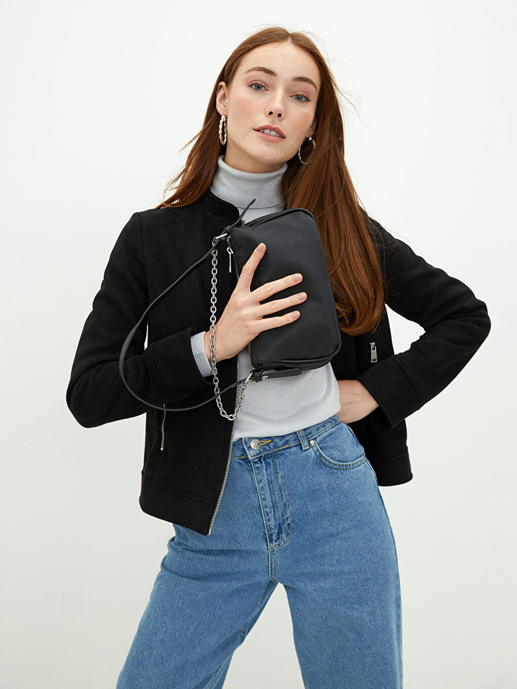 Сумка-багет с цепочкой для женщин