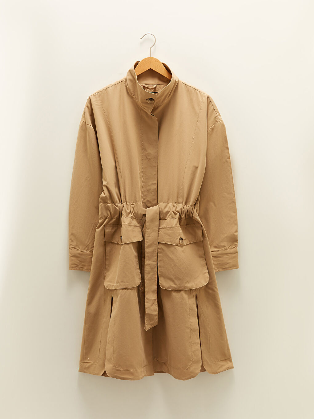 Bej Dik Yaka Kemerli Uzun Kollu İnce Kadın Mont-6