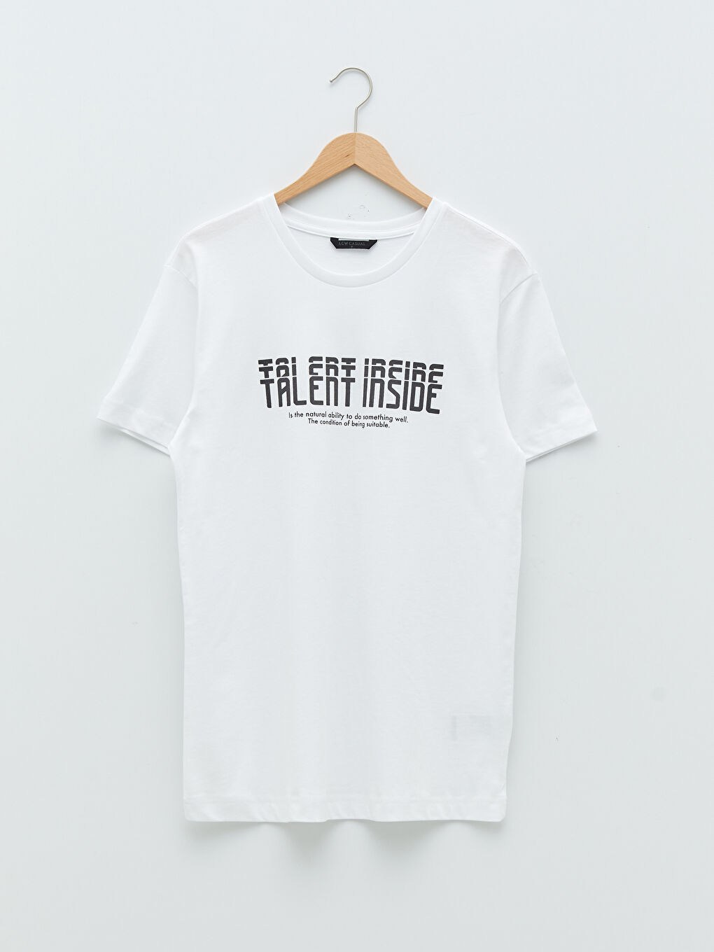 تيشيرت كم قصير مطبوع بياقة دائرية للرجال-5