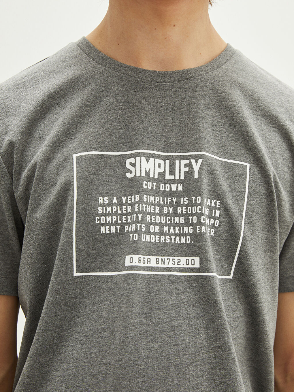 تيشيرت رجالي ياقة دائرية كم قصير مطبوع قطن ممشط-3