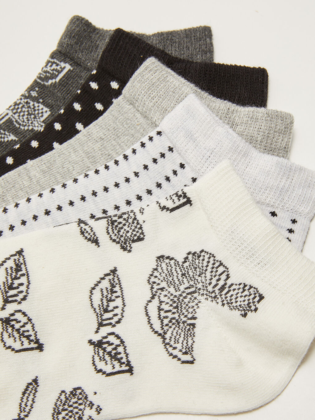 جوارب بوتي للسيدات بنقشة زهور - عبوة من 5 قطع-2