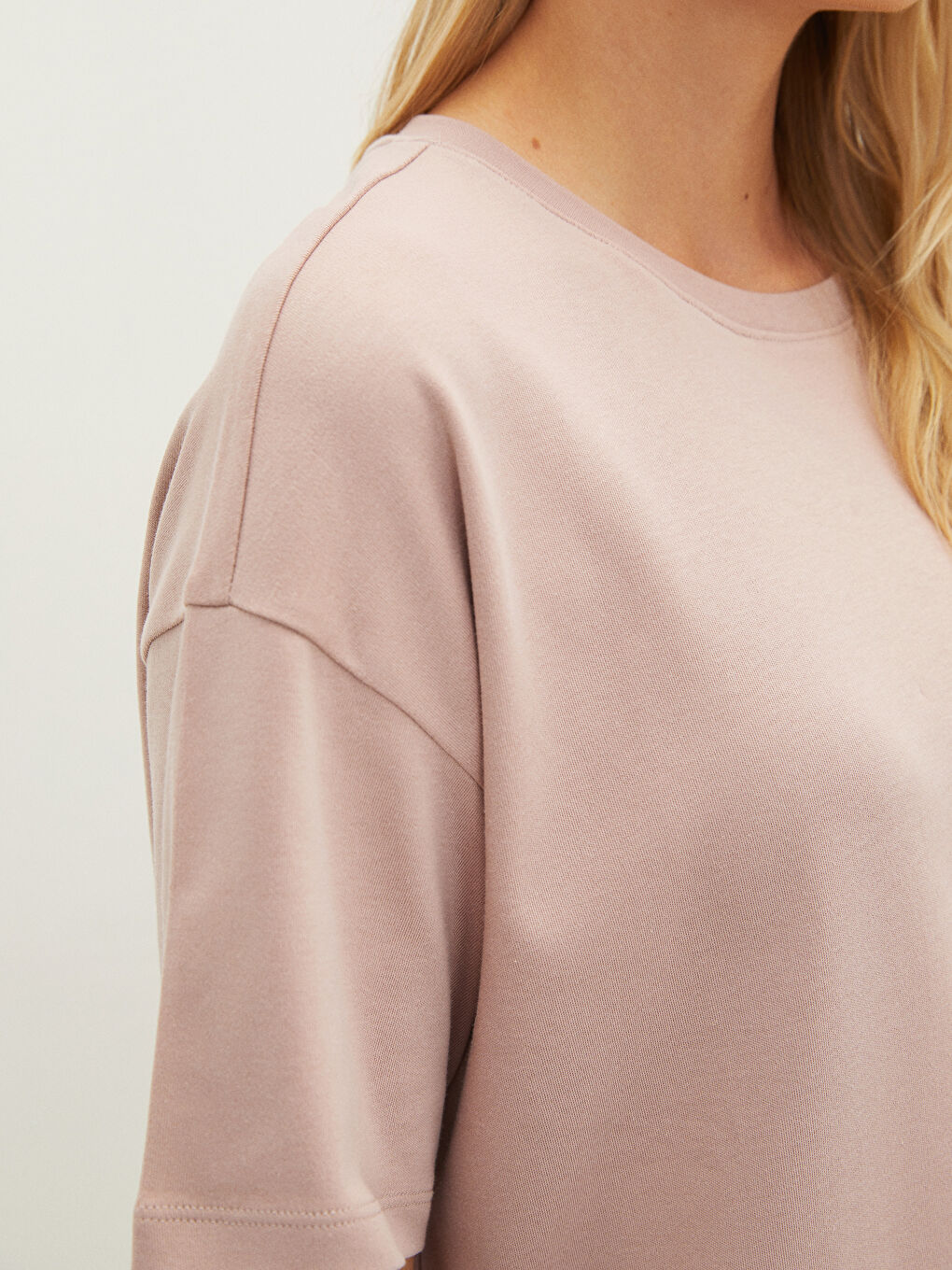 Crew Neck Plain Short Sleeve Cotton Women's Pajama Top-2