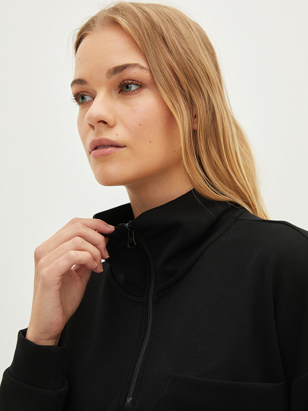 Siyah Dik Yaka Düz Cep Detaylı Uzun Kollu Kadın Pijama Üst-2