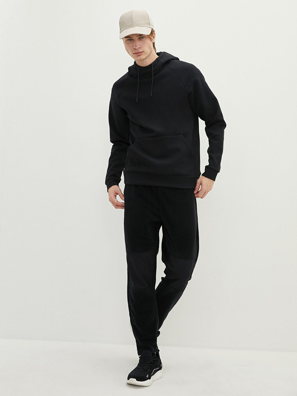 LCW OUTDOOR Basic Kapuzensweatshirt für Herren mit Langarm -W1EP72Z8-CVL