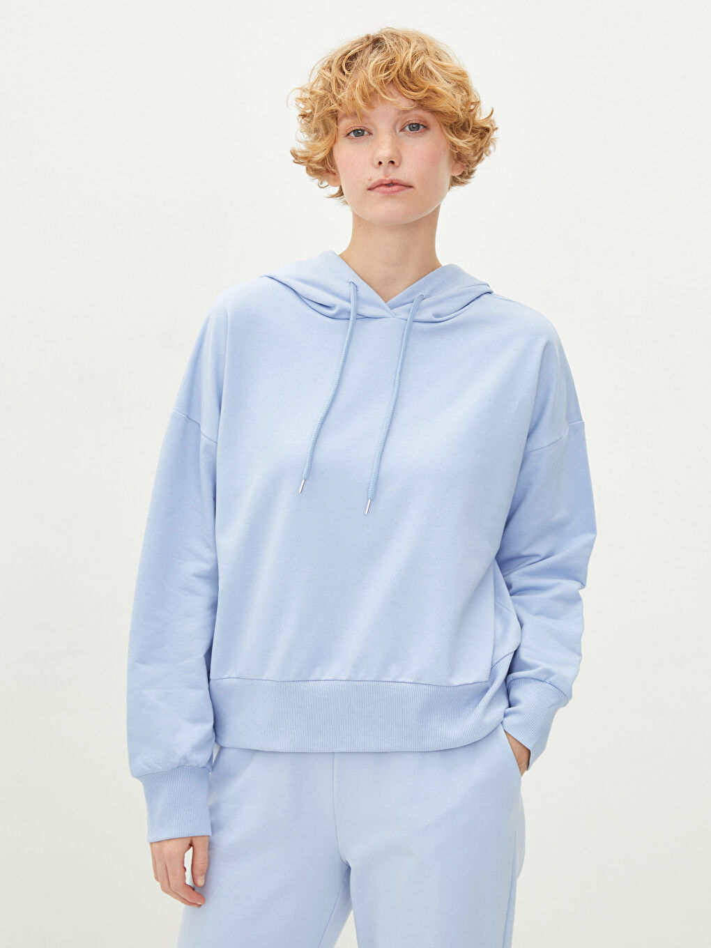 Mavi Kapüşonlu Düz Uzun Kollu Kadın Sweatshirt