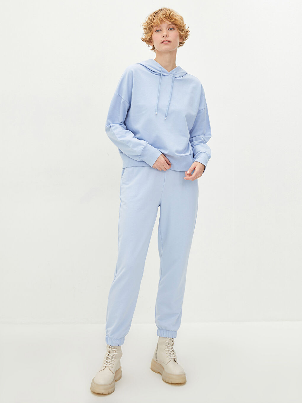 Mavi Kapüşonlu Düz Uzun Kollu Kadın Sweatshirt-1