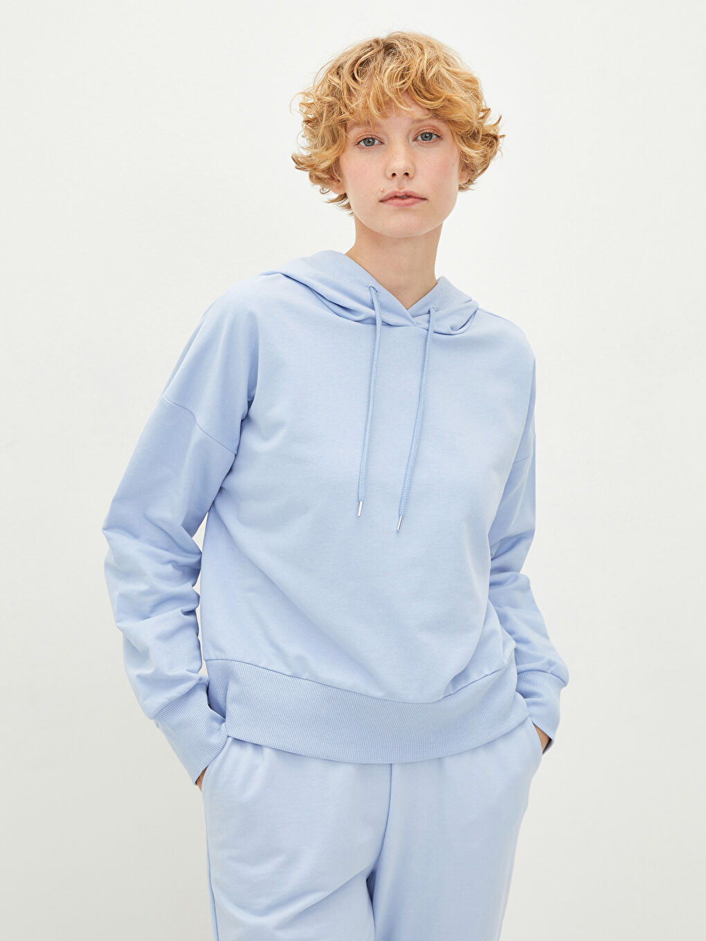 Mavi Kapüşonlu Düz Uzun Kollu Kadın Sweatshirt-2