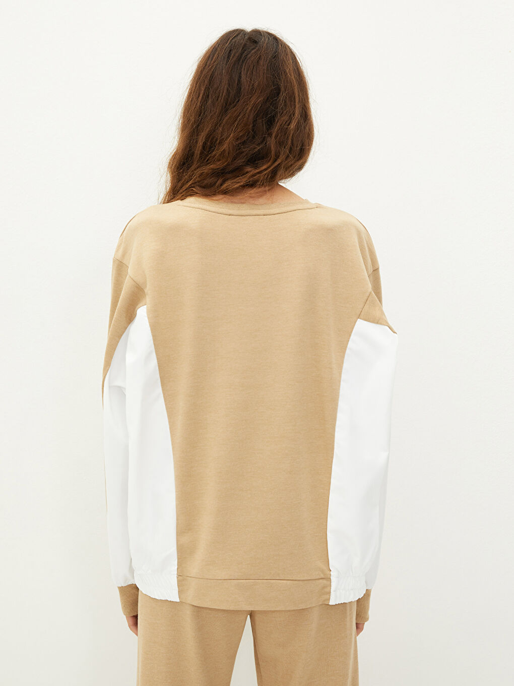 Crew Neck Long Sleeve Women's Sweatshirt with Color Block-4