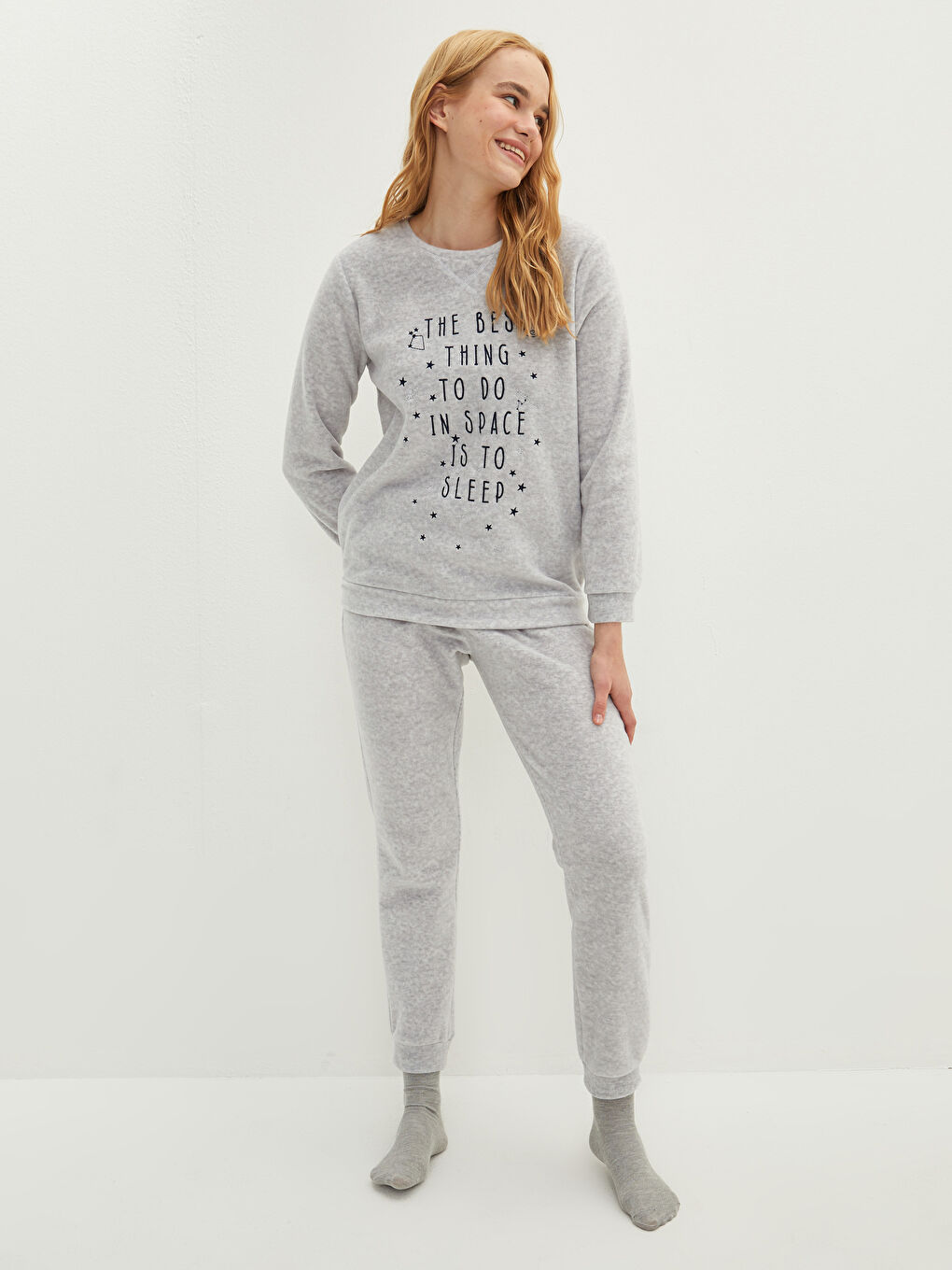 Gri Bisiklet Yaka Baskılı Uzun Kollu Polar Kadın Pijama Takımı-5