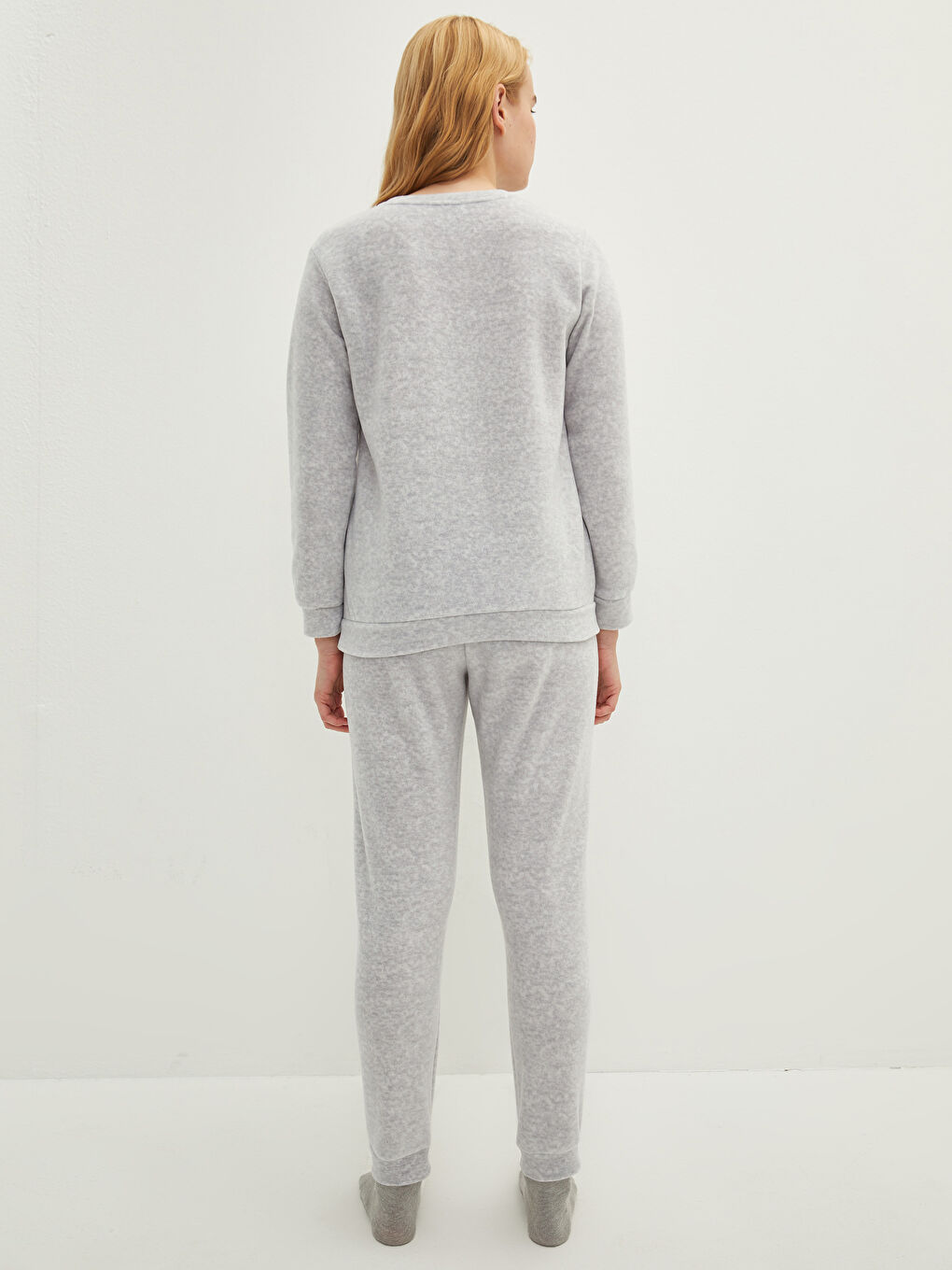 Gri Bisiklet Yaka Baskılı Uzun Kollu Polar Kadın Pijama Takımı-9