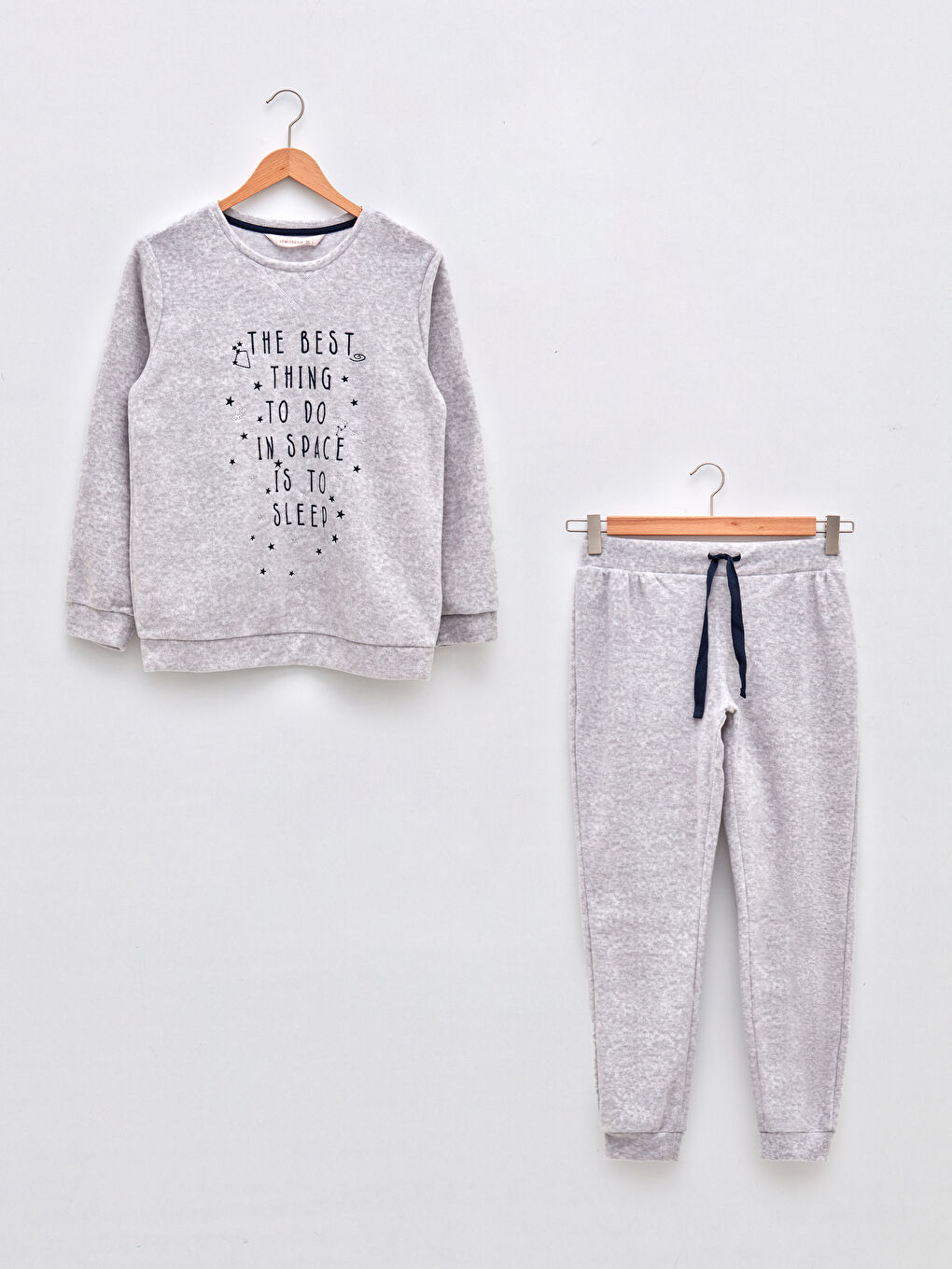 Gri Bisiklet Yaka Baskılı Uzun Kollu Polar Kadın Pijama Takımı-10