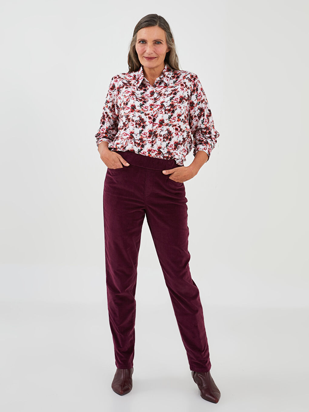 Samt-Hose für Damen mit Schlanker Passform und Elastischem Bund-2