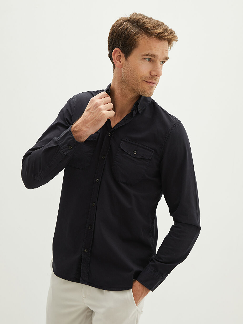 قميص رجالي كم طويل بقصة عادية من قماش الجبردين-1