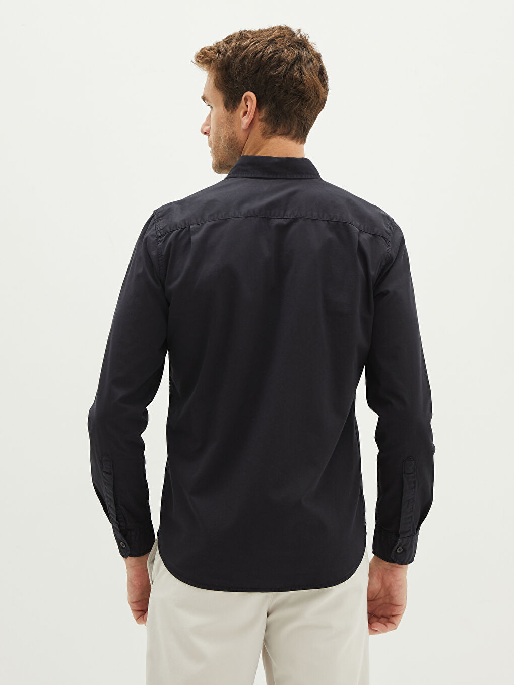 قميص رجالي كم طويل بقصة عادية من قماش الجبردين-4