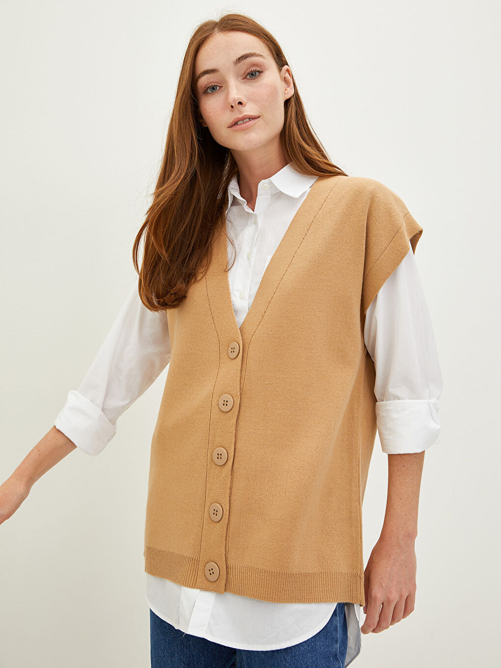 Жилет из трикотажа с V-образным вырезом, однотонный, на пуговицах для женщин-2