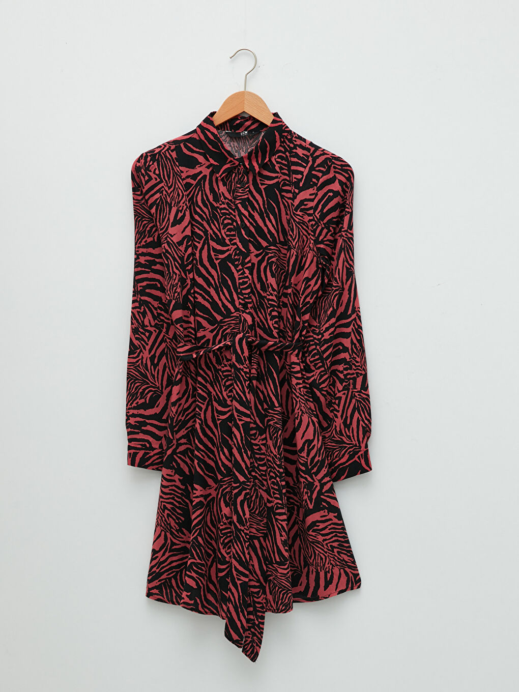 LCW Vision Платье с отложным воротником, длинным рукавом, с принтом, из вискозы для женщин-5